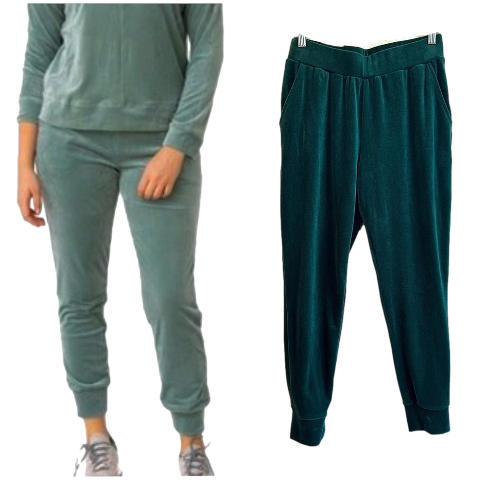 CABLE & GUAGE Velour Track Joggers
